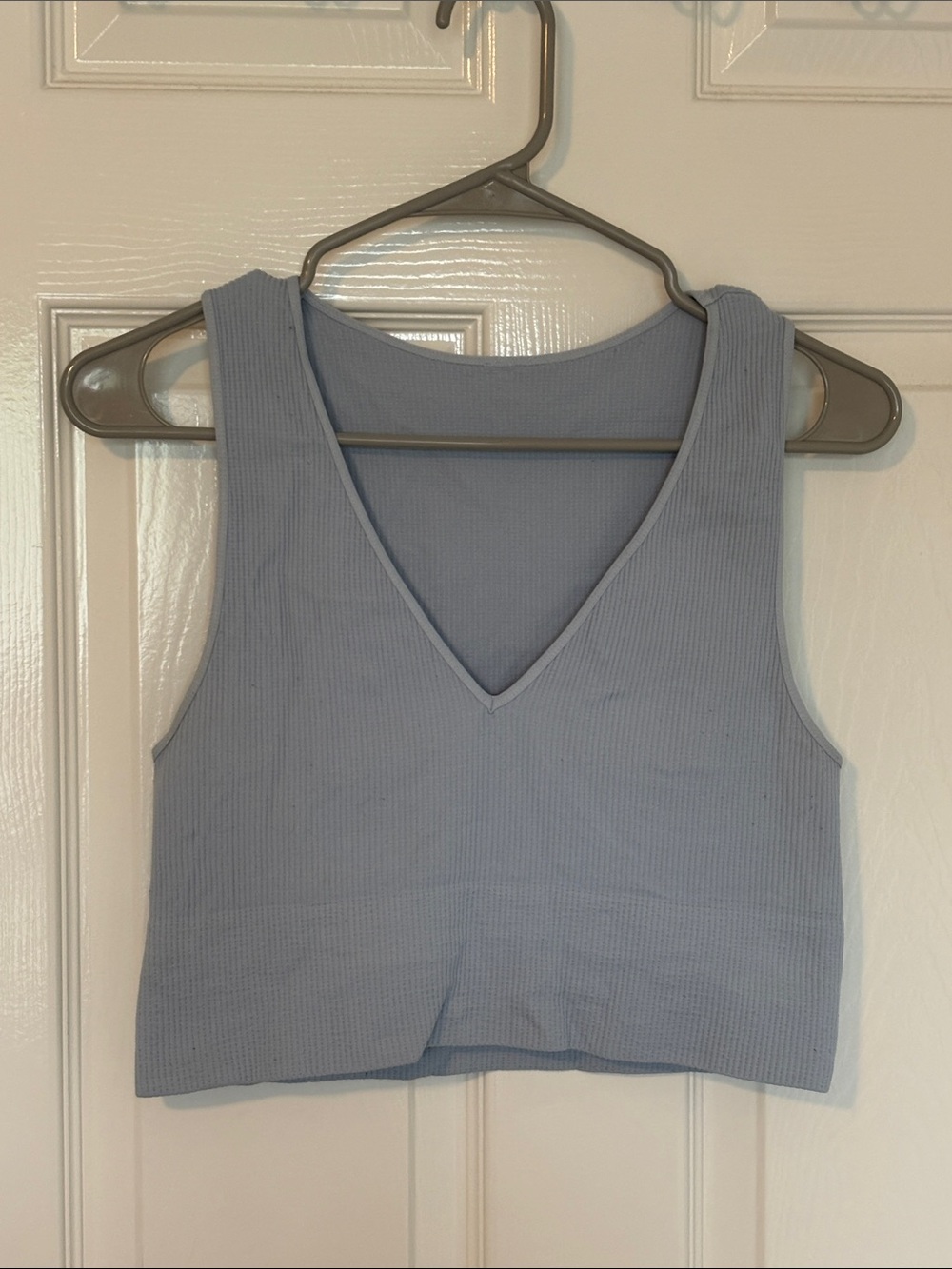 V-Neck Ribbed Crop Tank Top - Light Blue